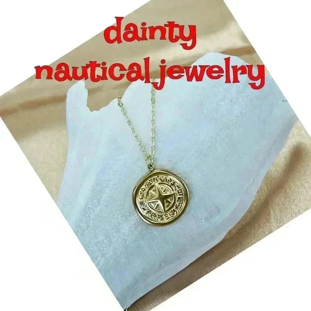 Compass gold coin necklace graduation gift - Picture 4 of 12